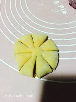 菊花面包的家常做法第7步圖片步驟 m.xalove.com.cn